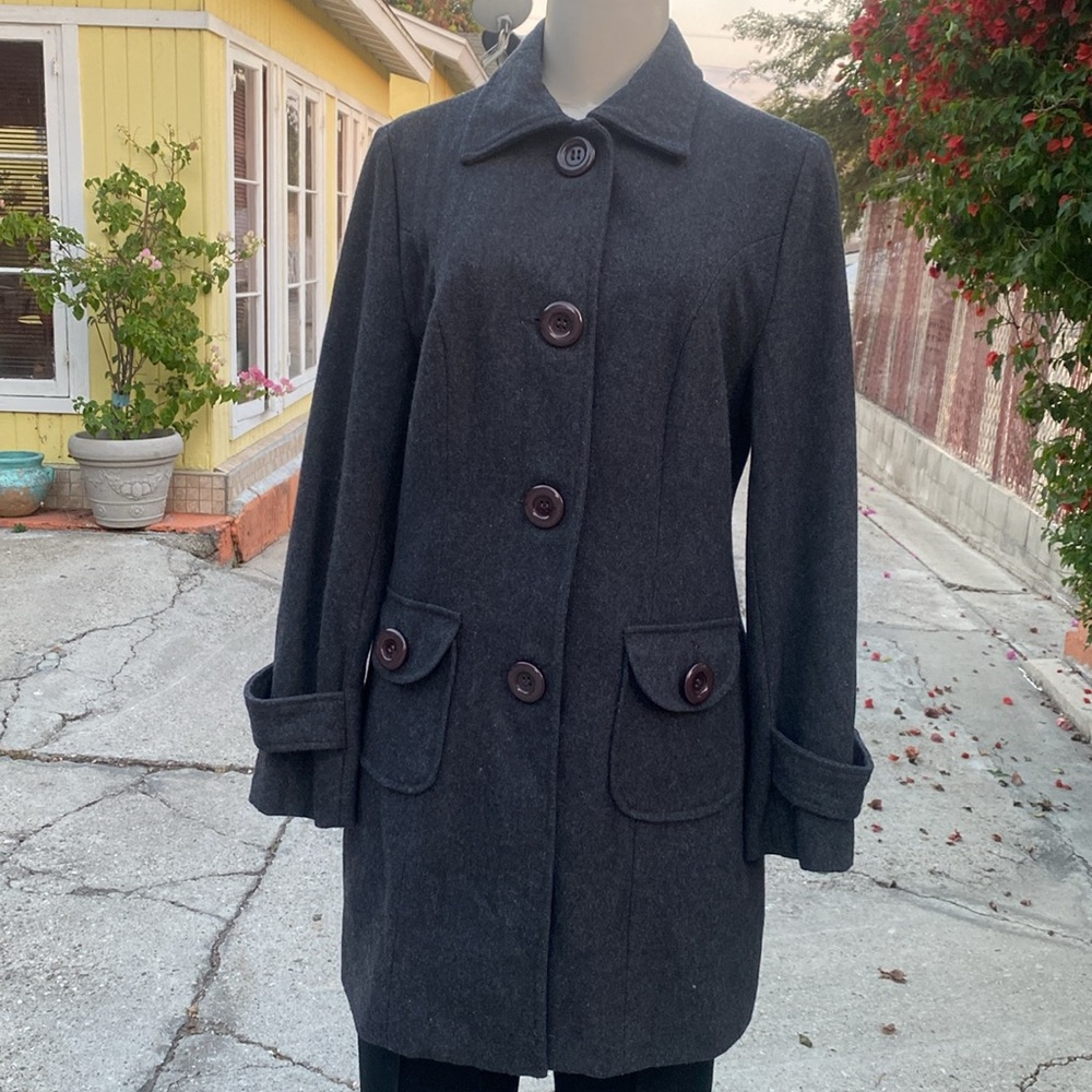 Basic Edge Cloting Gray Dress Coat - image 7